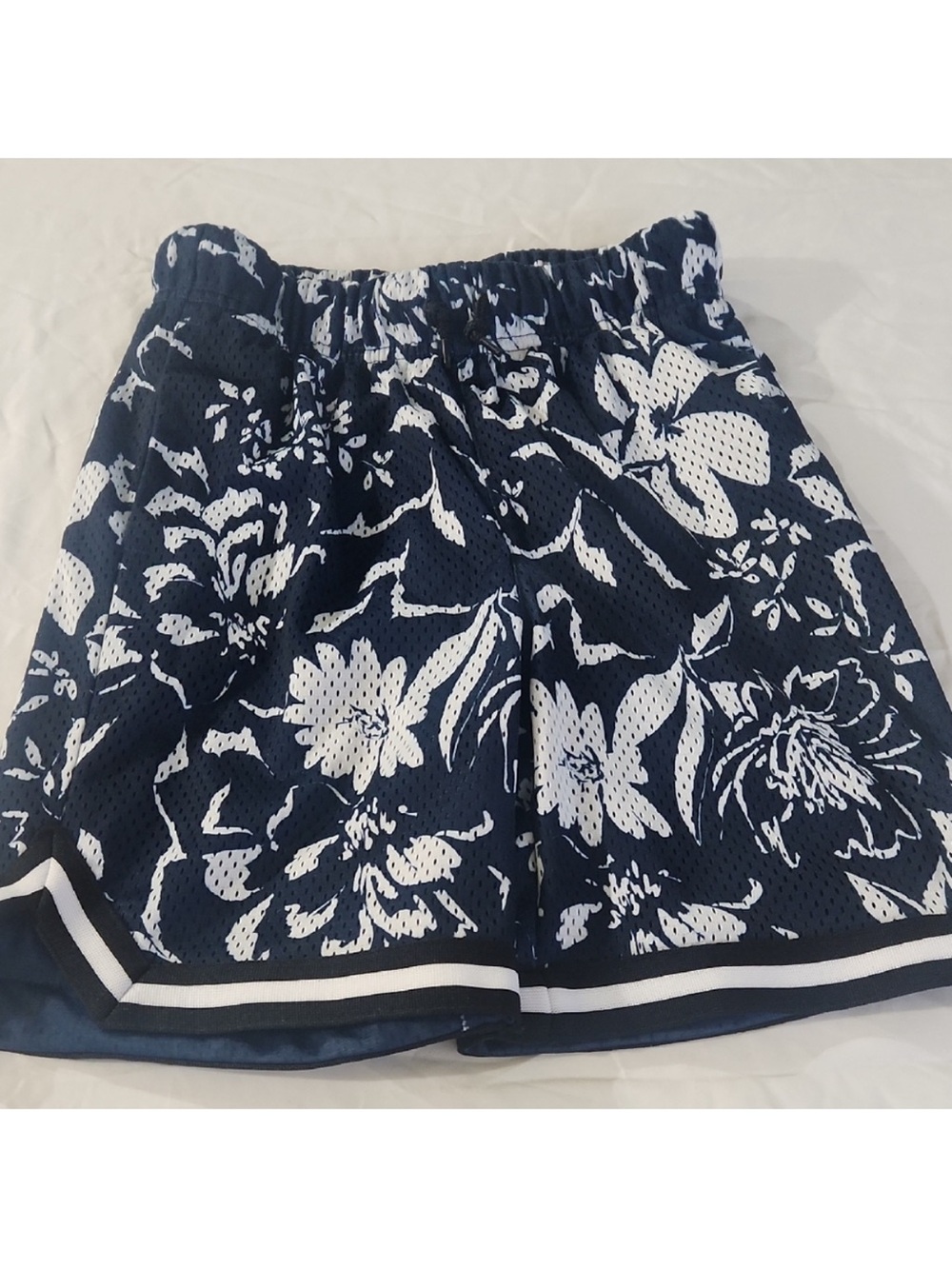 Old Navy Navy and White Floral Mesh Shorts